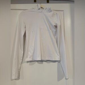 Alo Yoga Women's White Long Sleeve Top